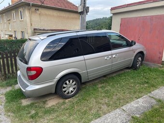Chrysler Voyager 2,8 crd Limited town country Webasto - 5