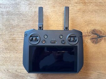 DJI Mavic 3 Pro Cine Premium Combo + RC Pro – výborný staví - 5