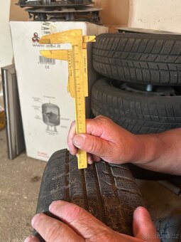 Prodám zimní pneumatiky s disky – 175/65 R14 - 5