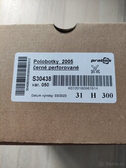 Polobotky černé, perforované vel. 11 (EUR 46) - 5