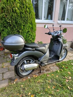 Aprilia Scarabeo 125 - 5