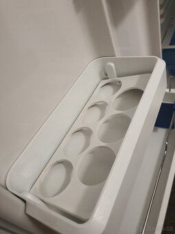 81,5 cm lednice + mrazák Bosch pod linku - 5