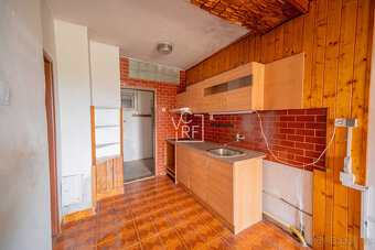 Prodej rodinného domu 196m² v obci Lužice v okrese Hodonín - 5