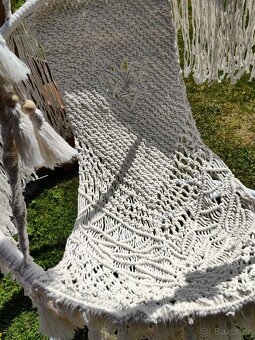 Macrame design vajíčko na stojanu - 5