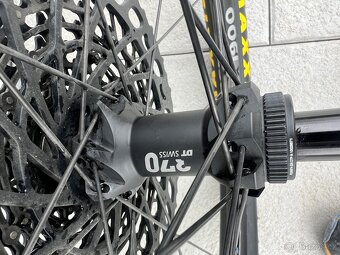 Zapletená kola DT SWISS X1900 - velmi málo ježděná - 5