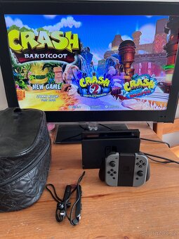 Nintendo Switch komplet skvělý stav + možno i hry - 5