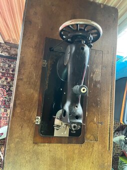 Prodám funkční šicí stroj Bobbin - 5