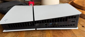 PlayStation 5 (Slim) s mechanikou záruka do 12/2028 - 5
