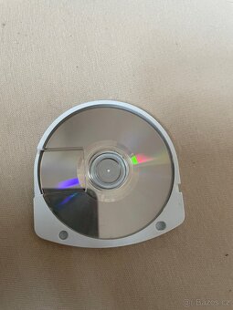 Hry na PSP plus obal hry Disney Cars - 5