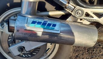 Yamaha FZX 750 - 5