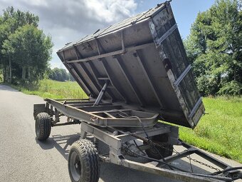 Traktorový třístranný vlek 5t - 5