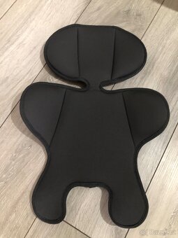 Autosedačka Britax Romer Baby-Safe 3 i-Size v záruce. - 5