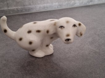 Porcelánový džbanek a pes - 5