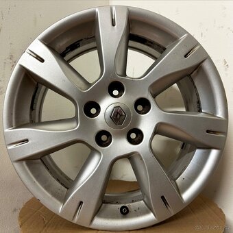 RENAULT SCÉNIC 5x114,3 R17 ET49 (7.0Jx17) 66,1mm - 5