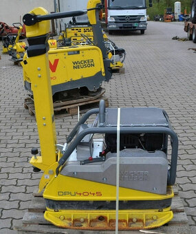 Vibrační deska Wacker Neuson DPU 4045Ye v dobrém stavu - 5