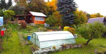 Kladno - prodej chaty s ev.č. s rozlehlou zahradou 845m2 - 5