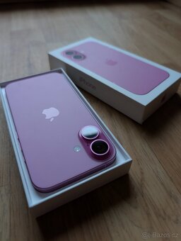 Apple iPhone 16 256GB růžový - 5