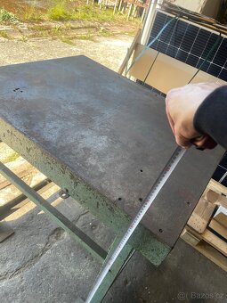 Stůl s litinovou deskou - 5