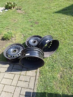 Prodám plechové disky na Forda - 5