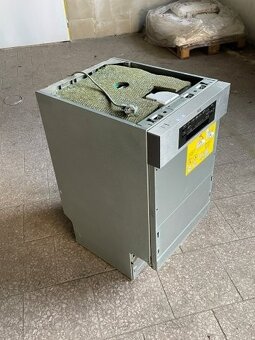 Prodej vestavné myčky AEG - 5