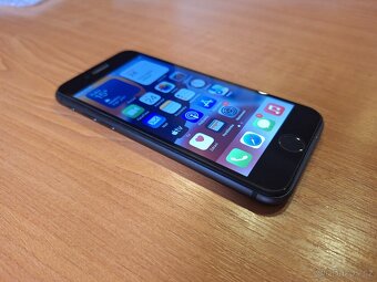 iPhone 8 Black 64gb, baterie 90% - 5