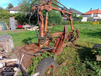Nakladač unhz 500 - 5