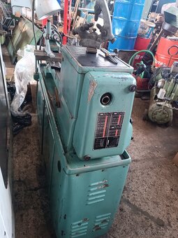 Soustruh EMU-250 - 5