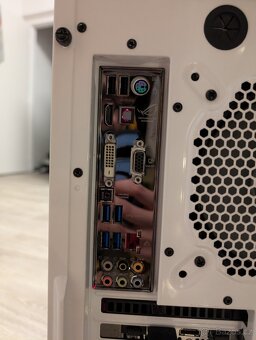 Počítač GTX 1080 | i7-4790K 4-4.4 GHz | 16GB | Corsair CS750 - 5