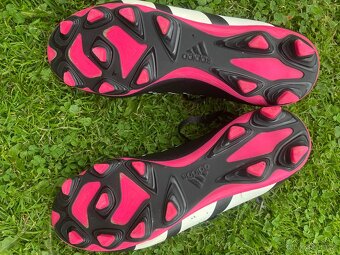 Kopačky Adidas Predator Accuracy 4 FXG 42 - 5