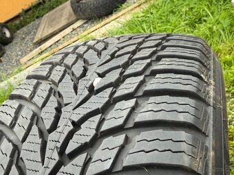 Zimní pneu Nokian 185/65R15 7mm vzorek - 5