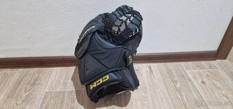 CCM Axis f9 34+1 + CCM Eflex 6.9 rukavice (intermediate) - 5