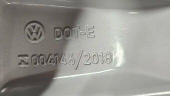 17" ŠKODA 5x100 ET39 6.5J Vredestein 205/55 R17 - 5