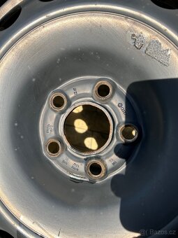 Plechová kola s pneu 205/55 r16 - 5