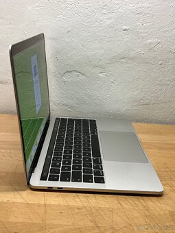 MacBook Pro 13” 2018/8GB RAM/i5/256GB SSD/ Záruka - 5