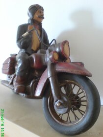 MOTO VETERÁN 2 - 5