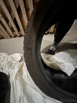 Prodám letní Michelin Pilot Sport 4 225/40/ZR18 92Y - 5
