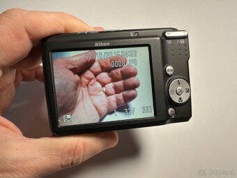 Nikon CoolPix L15 - 5
