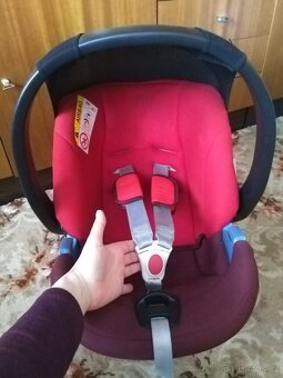 Prodám komplet kočárek + autosedačka - 5
