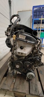 Motor Toyota Yaris - 5
