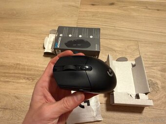 Logitech G305 Wireless Gaming Mouse - 5