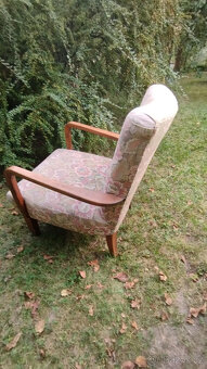 Historické křeslo s dřevěnými područkami - 5