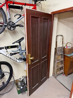 Venkovní dřevěné dveře 80tky 200x85 bez zárubně - 5