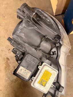 Prodám Bixenony Škoda Superb 2 - 5