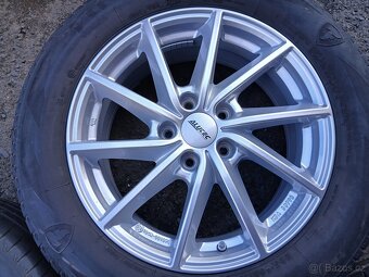 Prodám sadu ALU kol Alutec 225/60R17 letní - 5