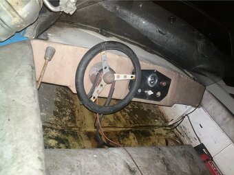 Prodám lehký motorový laminátový člun sport 25 - 5