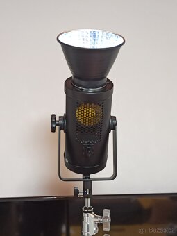 GODOX SL-200 II (200W video světlo) - 5