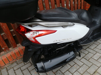 Kymco Downtown 300i - 5