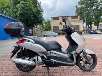 Yamaha XMAX 250 - 5