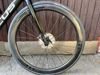 karbonove silnicni kolo Focus Izalco Race Carbon 2020 - 5
