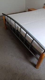 Manželská postel 180x200 cm, 2x noční stolek - 5